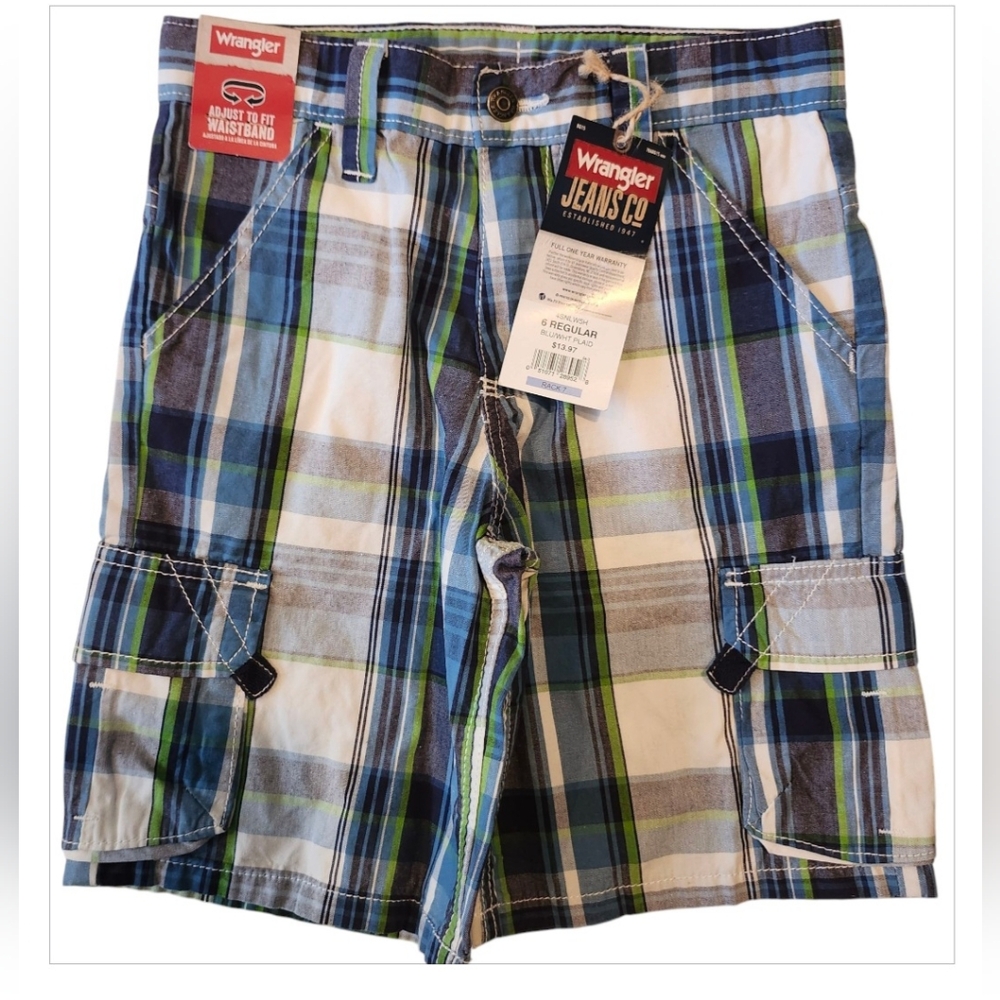 NWT Wrangler Boys  Blue Plaid Cargo Shorts